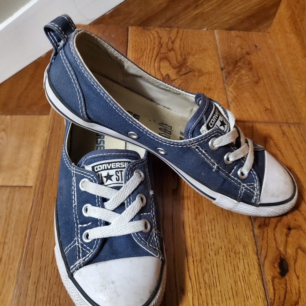 Converse slip on shoes